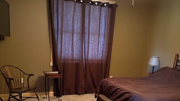 4 bedrooms, WiFi, bed sheets