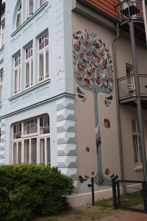Exterior - Bright vacation apartment Horizont with large Art Nouveau windows & Baltic Sea flair (Kühlungsborn)