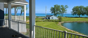 Perfect 3-bedroom house with AC in soothing Waterview @ Baypoint