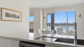 Interior - Sunshine Deluxe Port Macquarie (Port Macquarie)