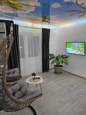 Interior - Serene 7-bedroom chalet with AC in charming Iași (Iași)