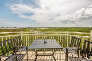 Outdoor dining - The Grand Turk | Spectacular Sunset View, Private Balcony, Pool! (Key West)