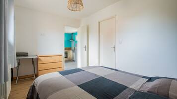 1 bedroom, WiFi, bed sheets