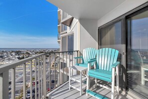 Property grounds - 9400 Building #1106 (Ocean City)
