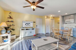 Interior - Sunset Landing 12 (Ocean City)