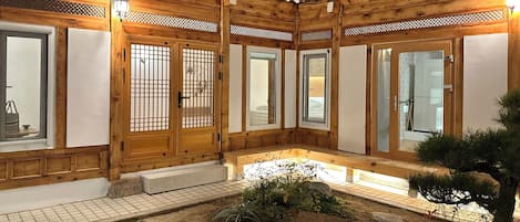 DĂ©tail de lâextĂ©rieur