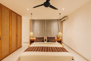 3 bedrooms, iron/ironing board, WiFi, bed sheets - Rooftop•Luxury Chic 3BR villa with Pool in Canggu (Badung Regency)