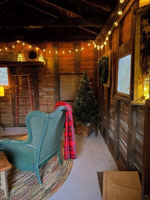 Interior - Charming 3-bedroom Holiday Cottage.Walk to downtown/15 minute drive to Asheville (Canton)