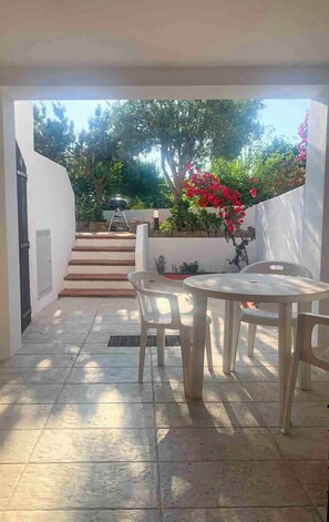 Apartment, Garden View | Garden view - Casa Elicriso (Porto Taverna)