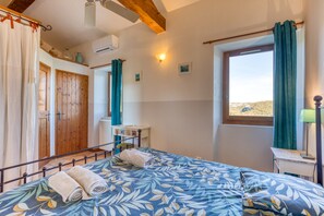 5 Schlafzimmer, Bügeleisen/Bügelbrett, WLAN, Bettwäsche