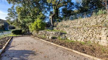 Enceinte de lâhĂ©bergement