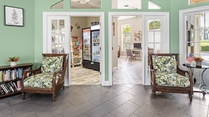 Unclassified image, 3 of 35, button - 3BR Villa in Emerald Island Near Disney (Kissimmee)