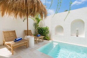 Outdoor pool - Pererenan 1BR Villa w/ Pool • Beach & Cafés (Badung Regency)