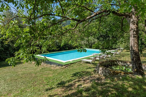 Villa Gemma-Barberino di Mugello mit Seeblick, privatem Pool & WLAN, 6/8 Personen