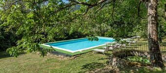 Villa Gemma-Barberino di Mugello with Lake View, Private Pool, and Wi-Fi. Sleeps 6/8.