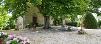 Villa Gemma-Barberino di Mugello with Lake View, Private Pool, Wi-Fi. Sleeps 6/8
