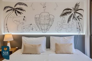 Iron/ironing board, Internet, bed sheets - Experience the city of Salvador steps by the beach (Salvador)