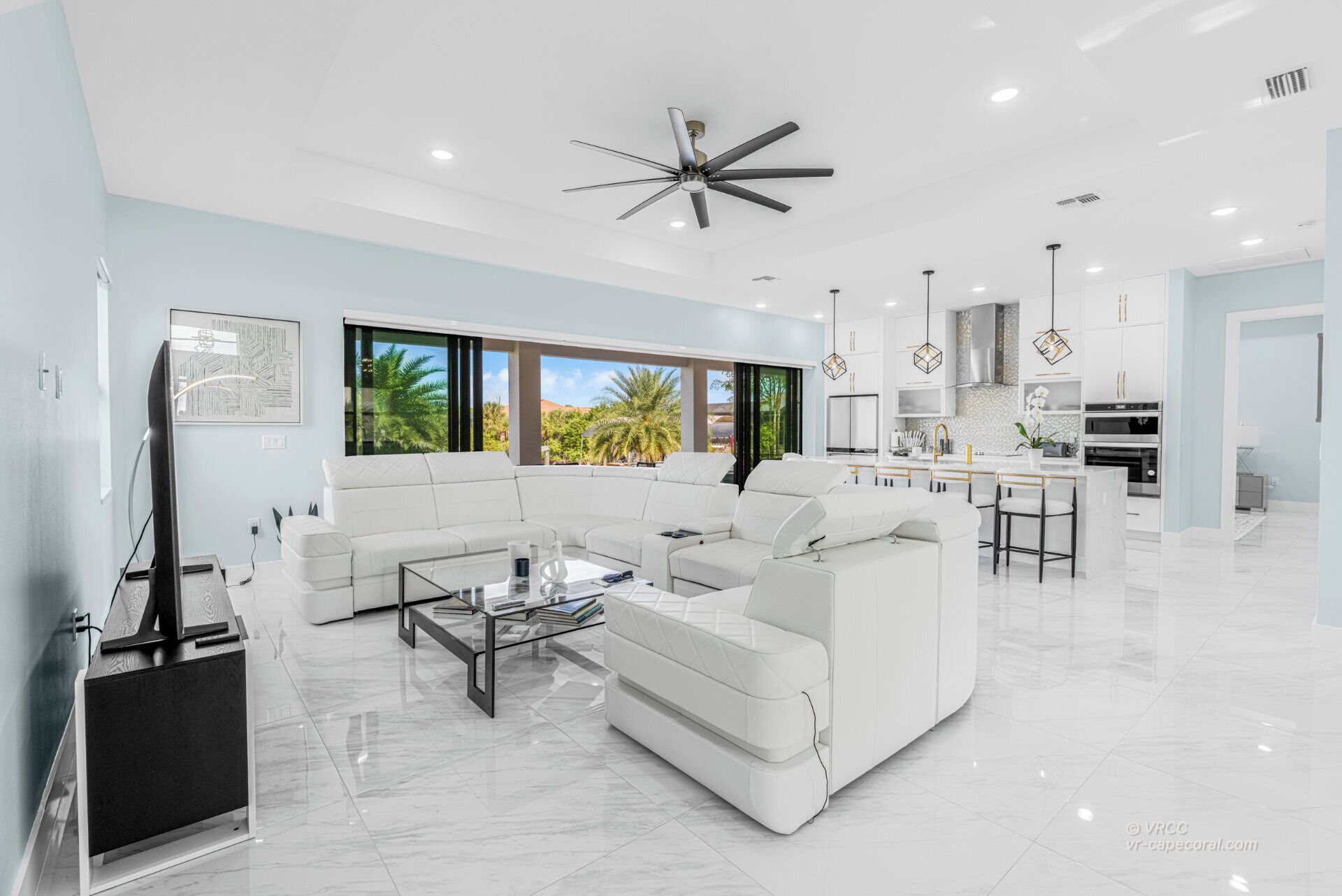 TV connectée, cheminée