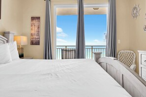 3 bedrooms, free WiFi, bed sheets - 🏖️Beachfront | Gulf Views | 2BR Sterling Reef 505🏖️ (Panama City Beach)