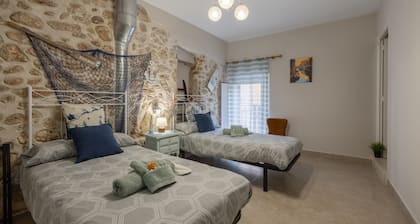 Casa Cal Cot – Renovated Historic Home Near the Beach