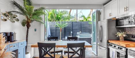 Condo, Multiple Beds (La Barra #101.5) | Private kitchen