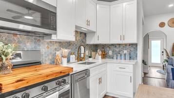 Condo, Multiple Beds (La Barra #101.5) | Private kitchen | Oven, toaster