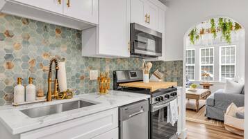 Condo, 1 King Bed with Sofa bed (La Barra #103) | Private kitchen | Oven, toaster