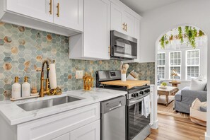 Condo, 1 King Bed with Sofa bed (La Barra #103) | Private kitchen | Oven, toaster - La Barra #103 (St. Pete Beach)