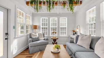 Condo, 1 King Bed with Sofa bed (La Barra #103) | Living area