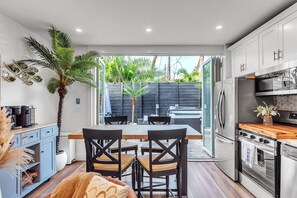 Hus, flere senger (La Barra - Full Property) | Eget kjøkken | Ovn og brødrister