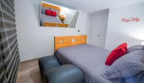 1 bedroom, iron/ironing board, Internet, bed sheets