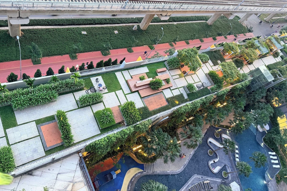 Suite Familiale, 3 chambres, accès au salon club, vue ville | Draps en coton égyptien, literie de qualité supérieure