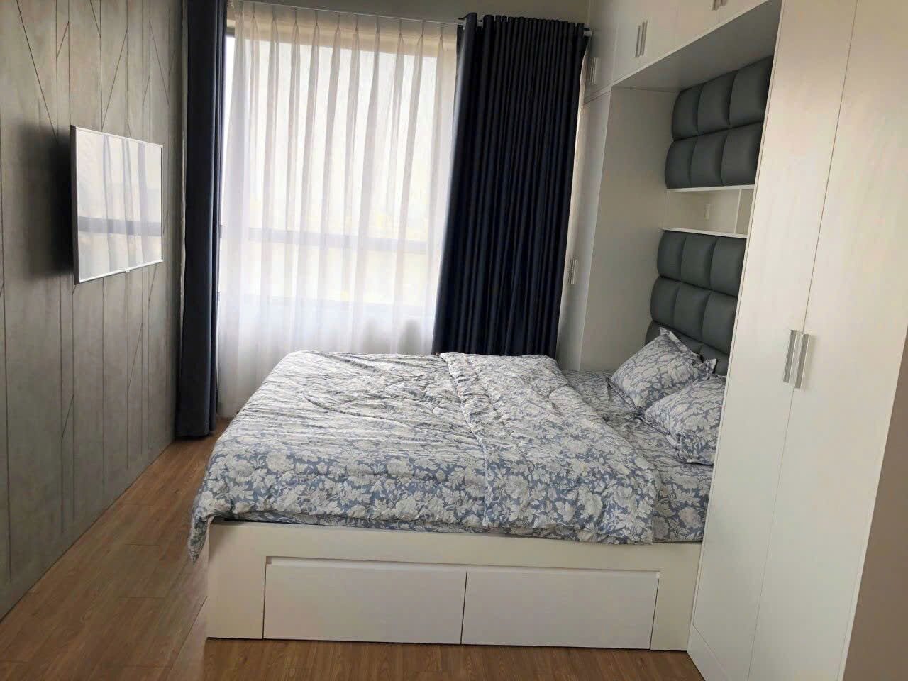 特级套房, 1 间卧室, 可进入俱乐部酒廊, 城市景观 | 埃及棉床单、高档床上用品、羽绒被、记忆海绵床垫