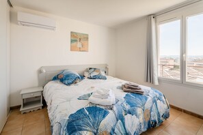 3 bedrooms, iron/ironing board, WiFi, bed sheets - Vacation Residence at Lake Jouarres (Homps)