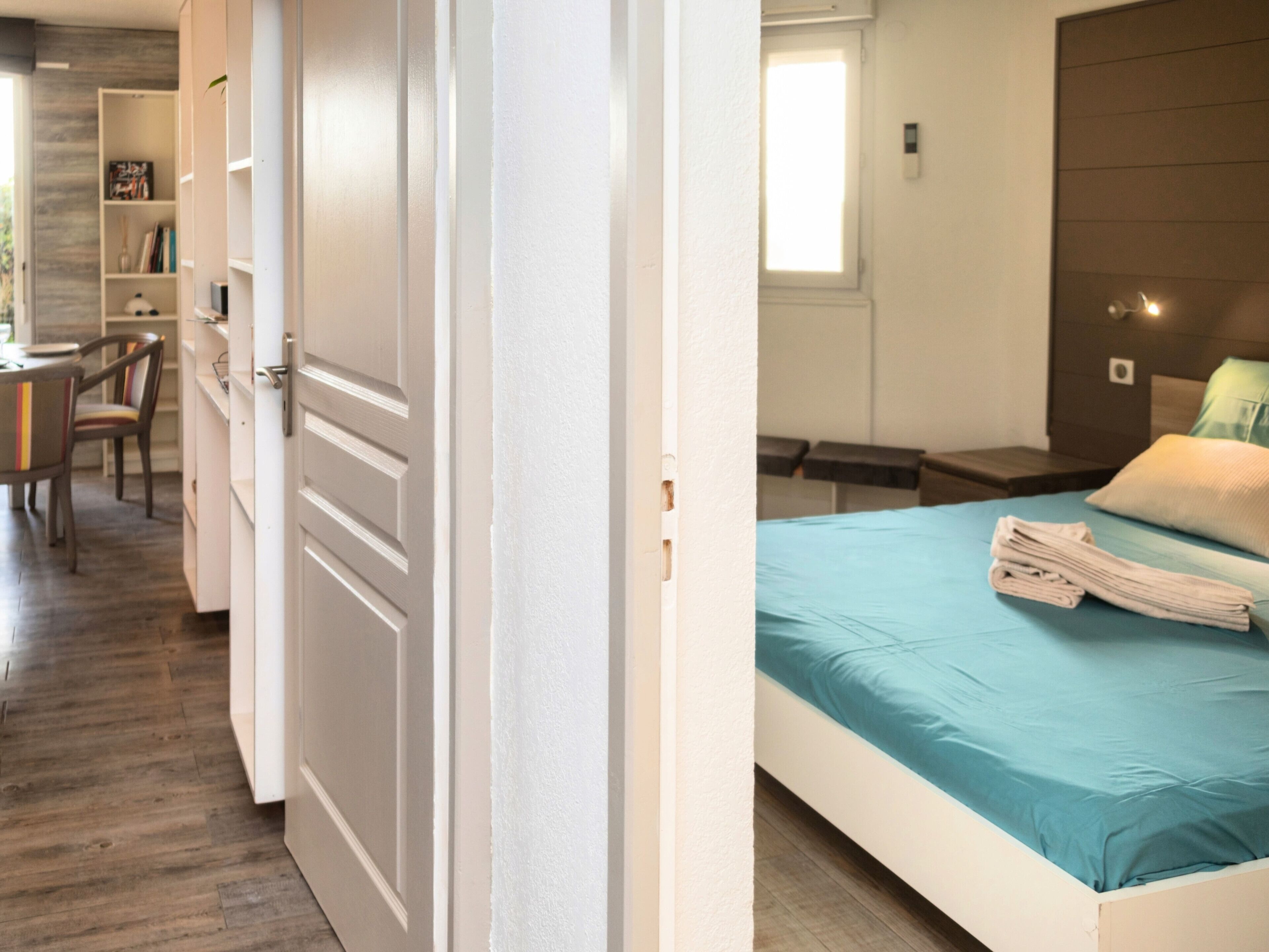 2 slaapkamers, een strijkplank/strijkijzer, wifi, beddengoed