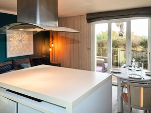 Interior - Apartment with terrace and views of the Pyrenees (Canet-en-Roussillon)