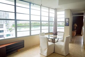 Interior - Priceless lagoon view apartment (San Juan)