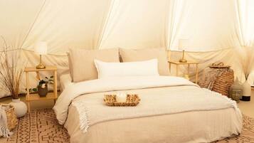 1 habitación y ropa de cama