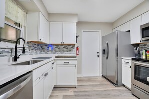 Microwave, oven, stovetop, dishwasher