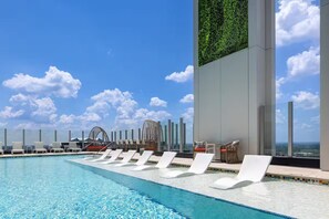 Pool - FIFA World Cup 2026 ATLANTA Vacation Rental. 1BDR Deluxe, Sleeps 4, Full Kitchen (Atlanta)