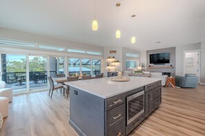 Interior - ⛱️Bay Front with Stunning Water Views | Private Pool | Tropical Shores⛱️ (Fort Myers Beach)
