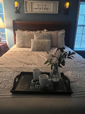 WiFi, bed sheets