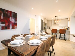 Dining - Number 5 (Chichester)
