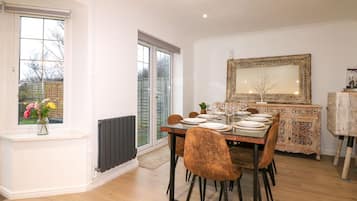 تناول الطعام