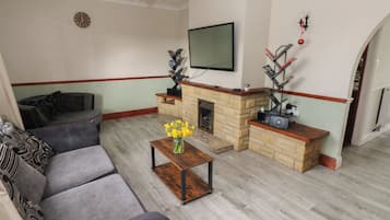 Cottage | Living area