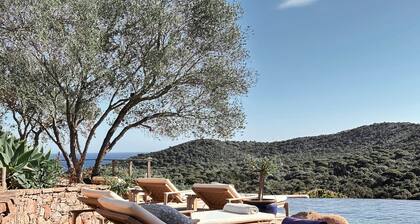 Bed and Breakfast 'Casa Penisula - Carataggio' with Sea View, Wi-Fi and Air Conditioning