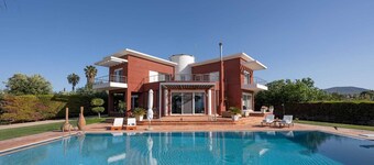 3 Palm Villa, 3 Palm Villa