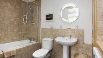 Cottage | Bathroom | Shower