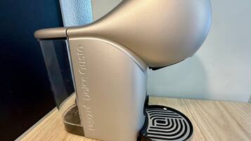 Kaffee und/oder Kaffeemaschine