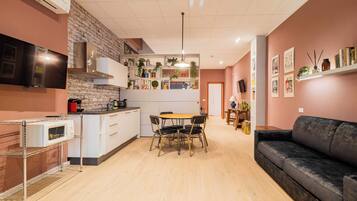 House | Internet